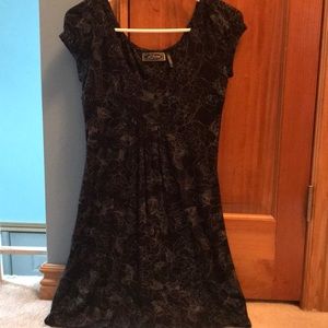 Black with design dress. Size XS- great condition